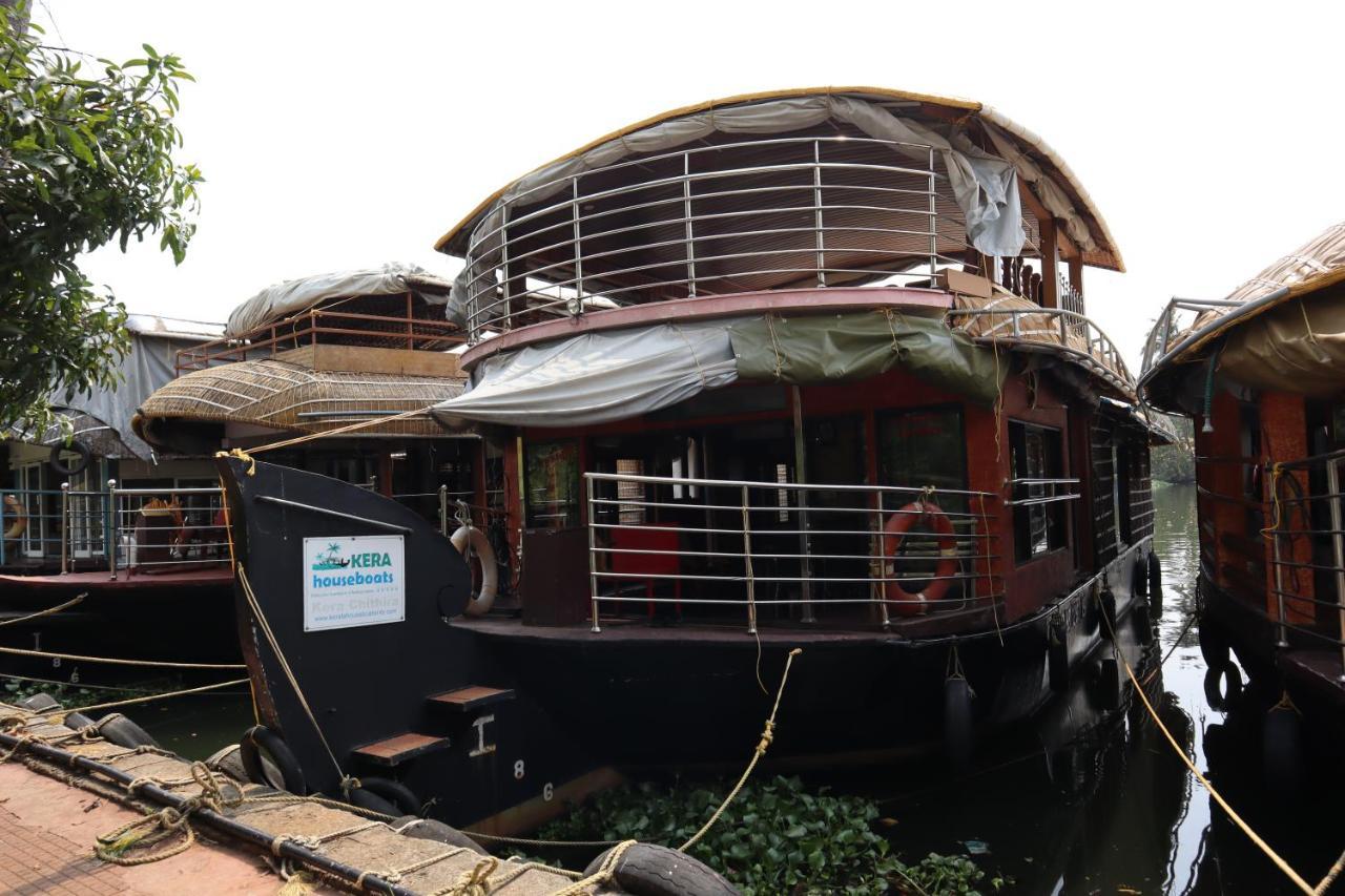 Kera Houseboats Alleppey アーラップーザ県 エクステリア 写真