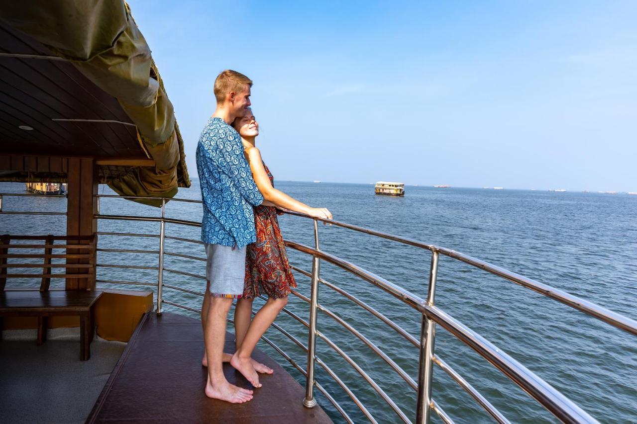 Kera Houseboats Alleppey アーラップーザ県 エクステリア 写真