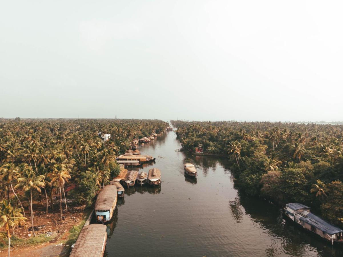 Kera Houseboats Alleppey アーラップーザ県 エクステリア 写真