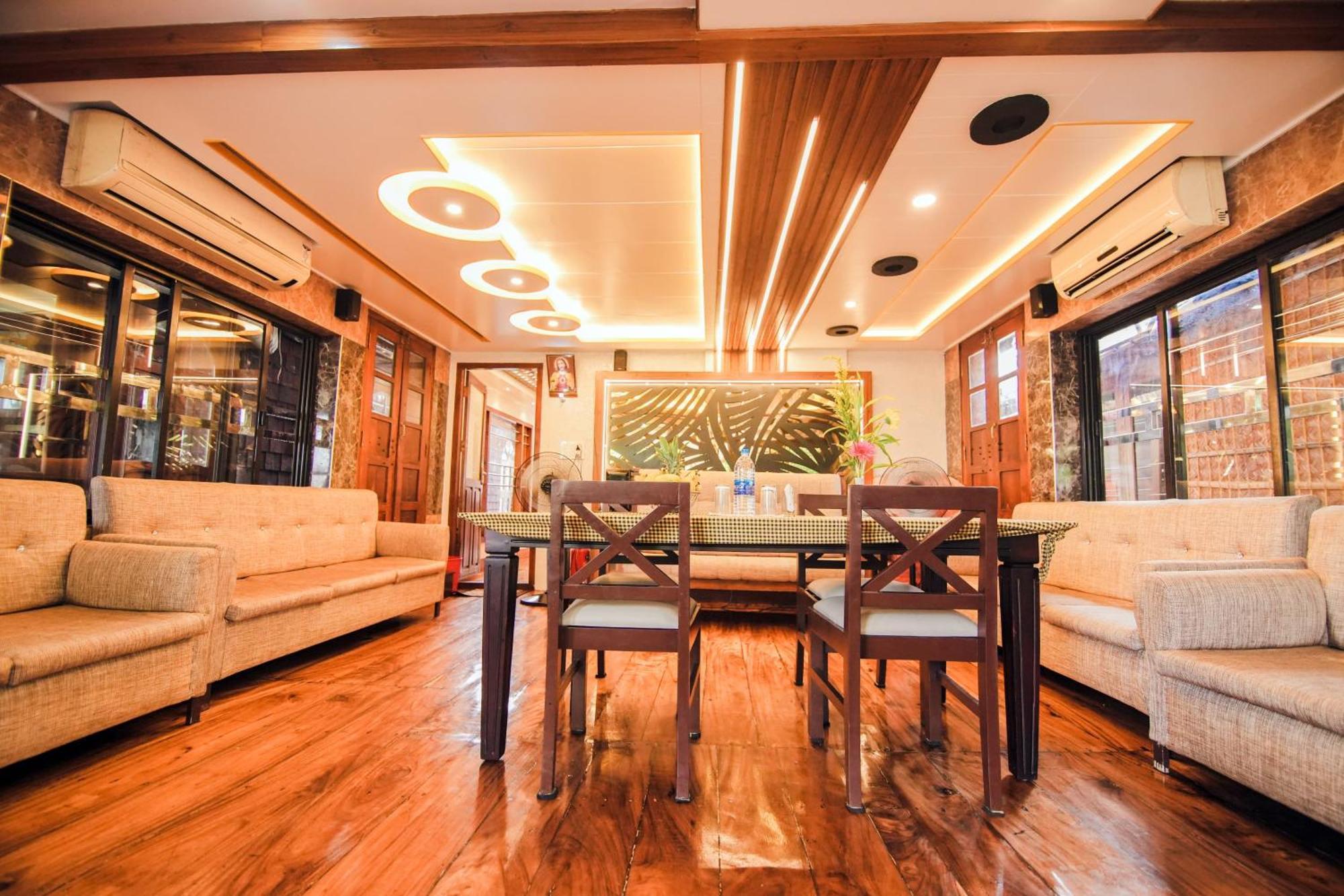 Kera Houseboats Alleppey アーラップーザ県 エクステリア 写真