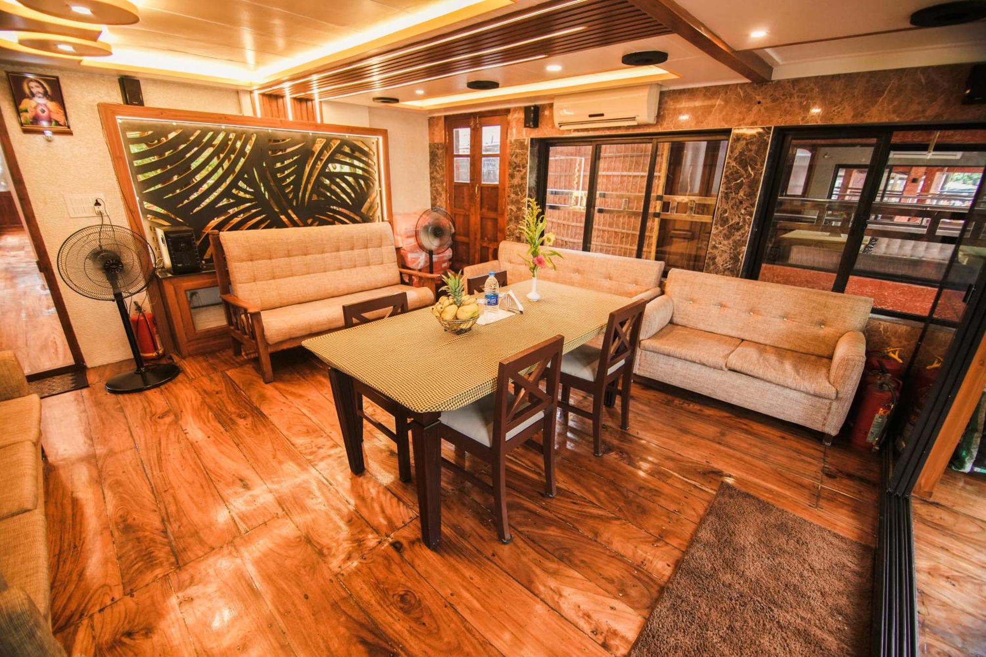 Kera Houseboats Alleppey アーラップーザ県 エクステリア 写真