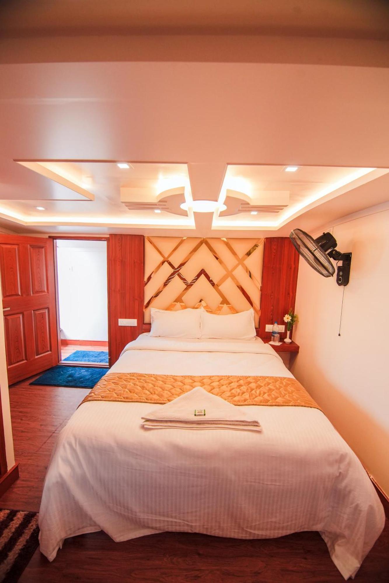 Kera Houseboats Alleppey アーラップーザ県 エクステリア 写真