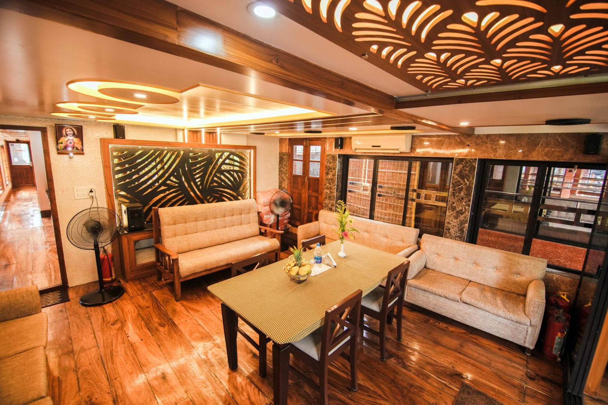 Kera Houseboats Alleppey アーラップーザ県 エクステリア 写真